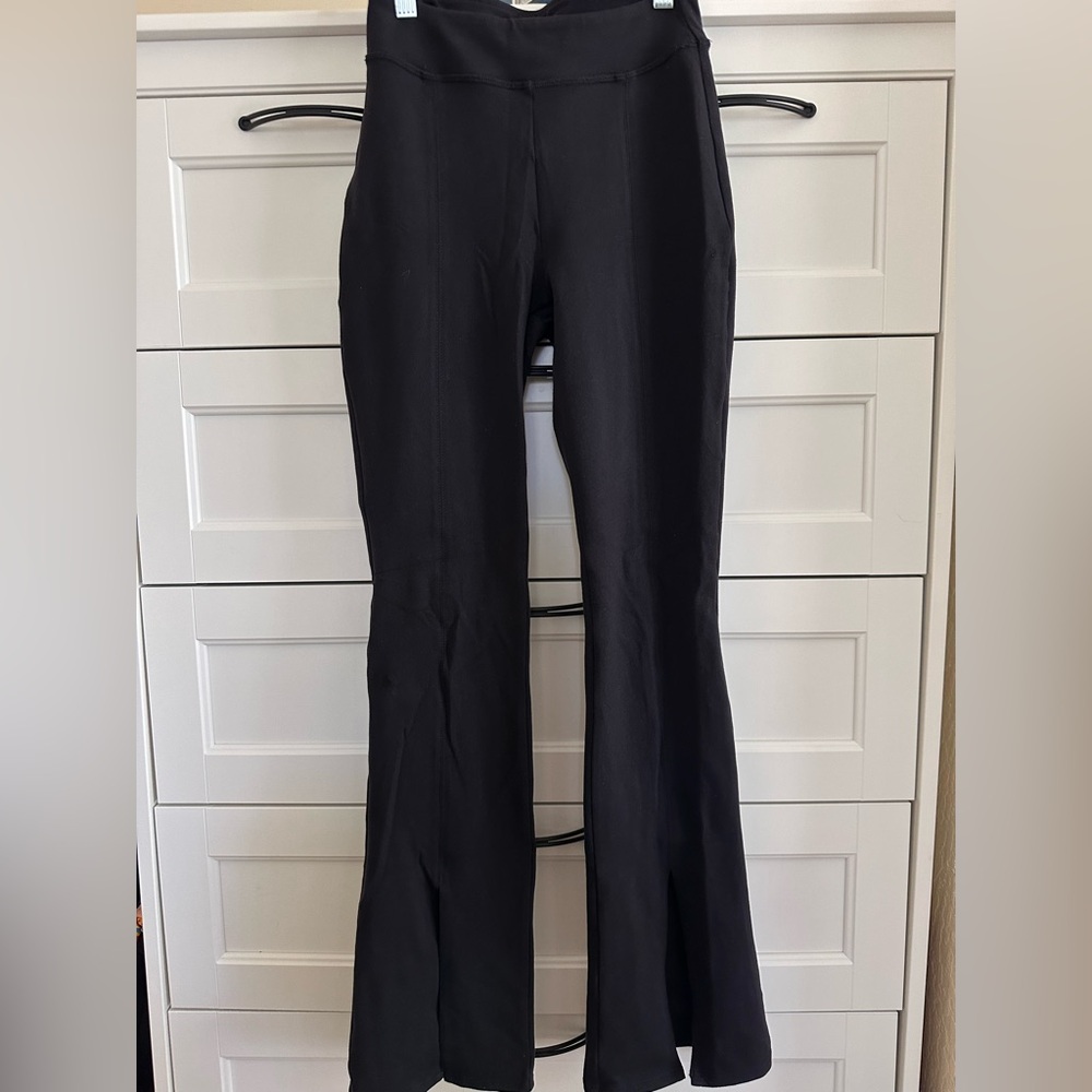 Alo Yoga Airbrush High-Waist Flutter Legging Black Size XS